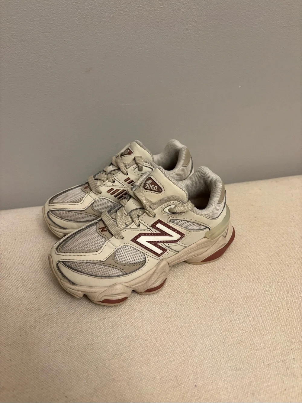 New Balance 9060 Toddler Sz 11 Bone Sparrow Cream Grey Chunky Sneakers IV9060GC